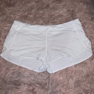 LULULEMON WHITE SPEED UP SHORTS